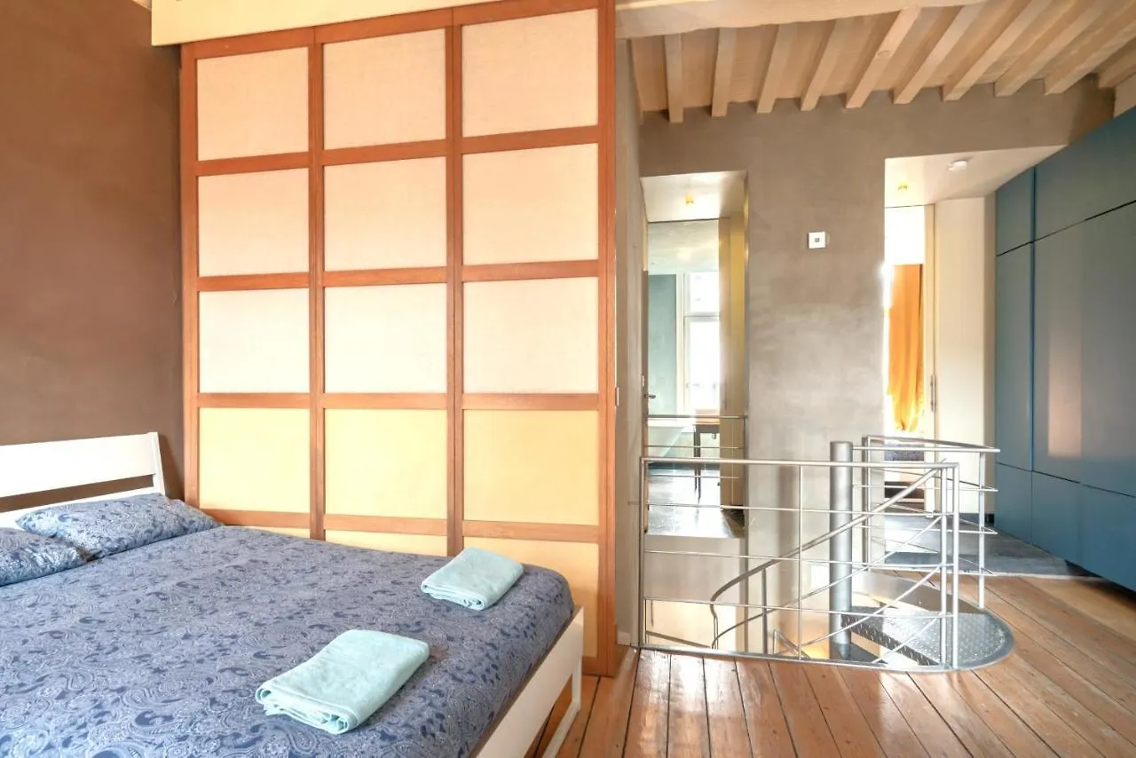 The Hendrik House In Old Town Antwerp Apartment